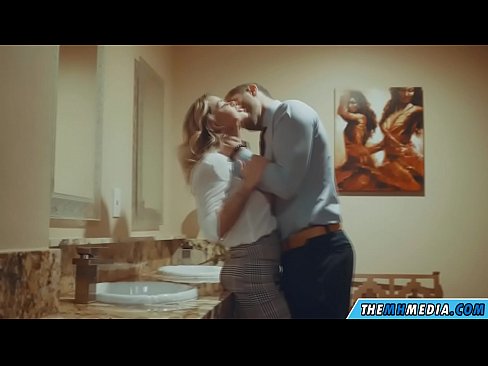 ❤️ Keď vás prsnatá blondínka zvádza na verejných toaletách Porno vk na sk.masseffect1.ru